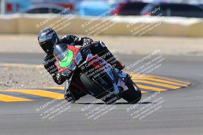 media/Oct-09-2022-SoCal Trackdays (Sun) [[95640aeeb6]]/Turn 2 (1110am)/